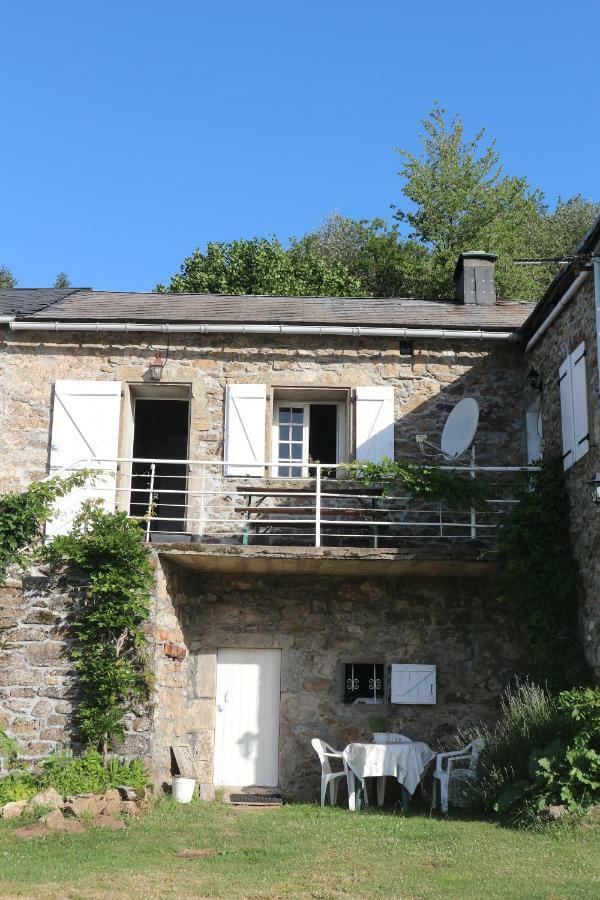 Gites Au Coeur Des Bois La Salvetat-sur-Agout Exterior foto